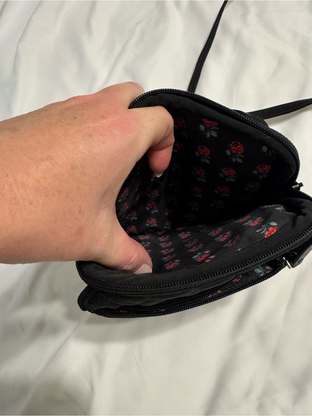 Vera Bradley Black Quilted Crossbody Messenger - Picture 8 of 11